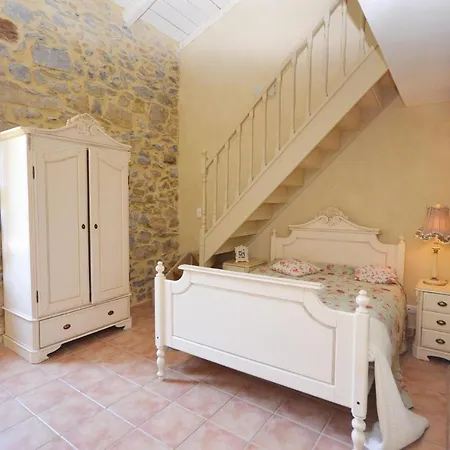5 Bedroom Pet Friendly In Prázdninový dům