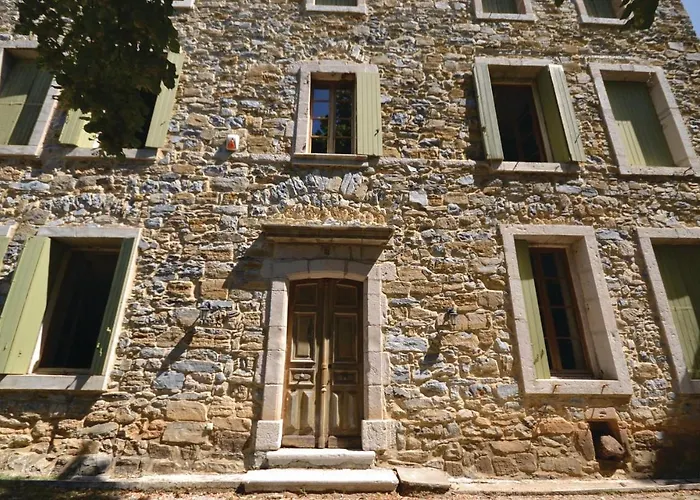 5 Bedroom Pet Friendly In Anduze