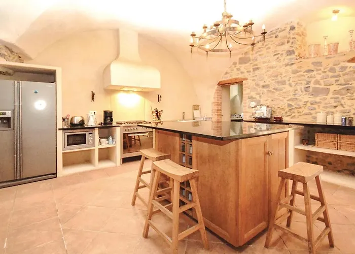 Prázdninový dům 5 Bedroom Pet Friendly In *