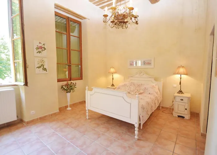 Prázdninový dům 5 Bedroom Pet Friendly In