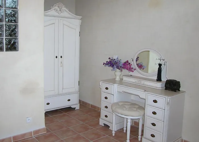 5 Bedroom Pet Friendly In * Anduze